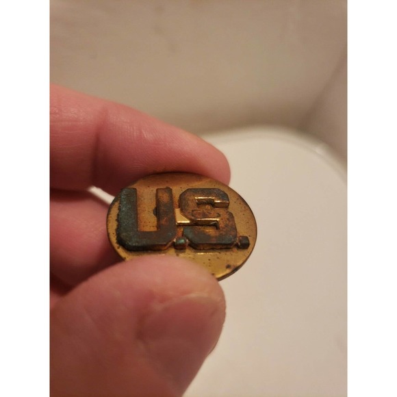 U.S. Military Lapel Pin - CFC NYC - Combined Federal Campaign - Picture 3 of 6